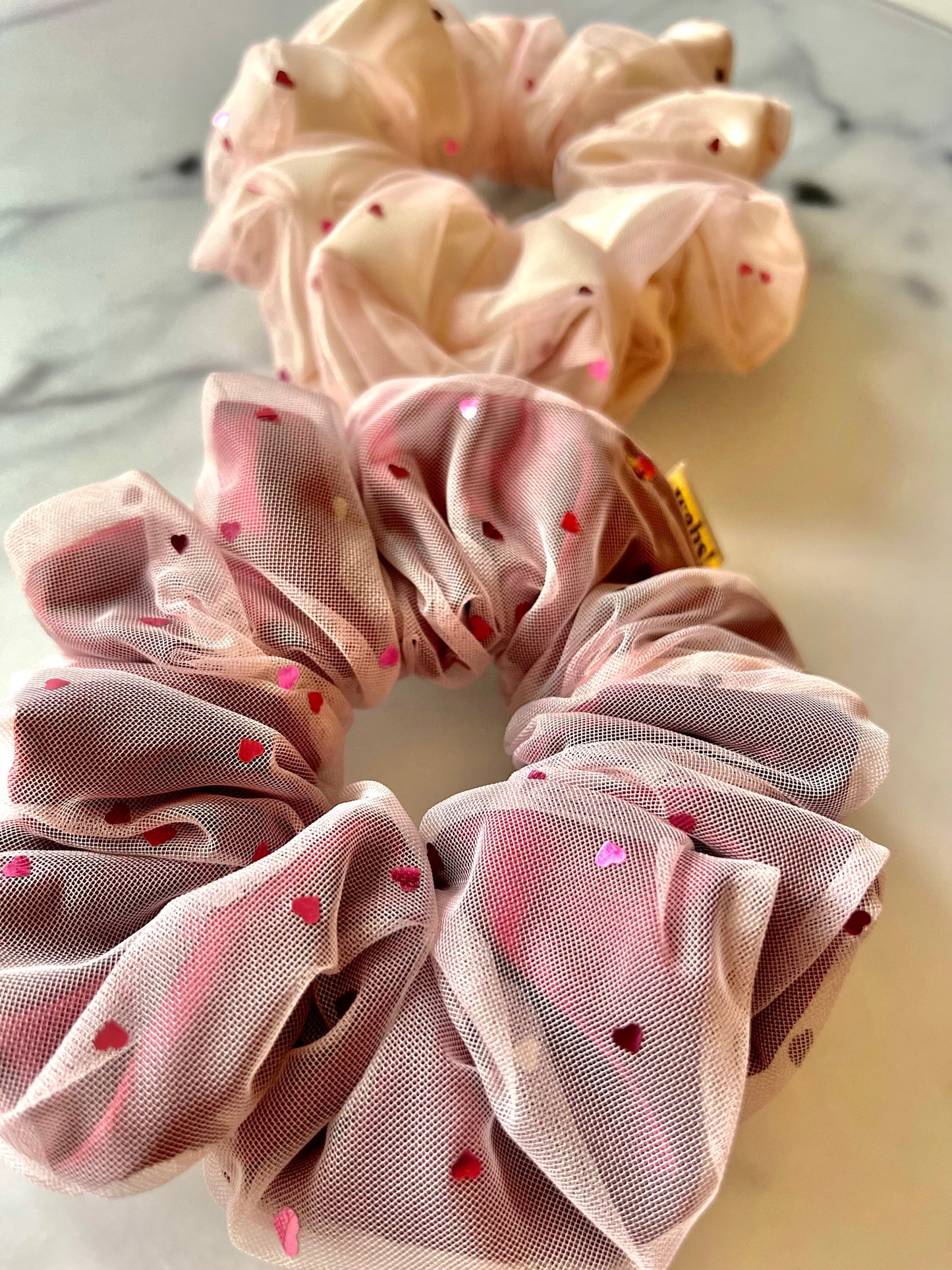 Satin Scrunchie Heart Red